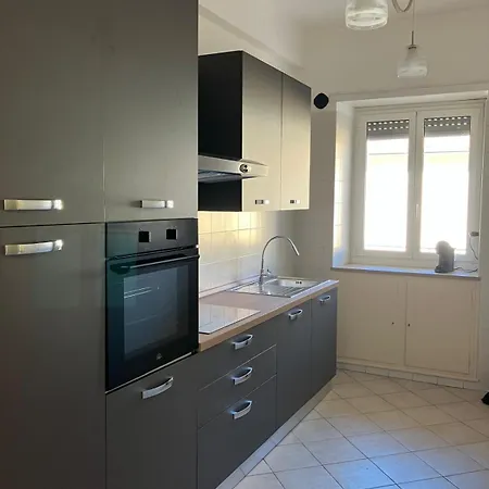 Apartment Fairome Albricci Rome